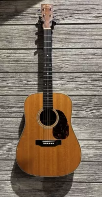 Martin Guitars - HD-28 1997